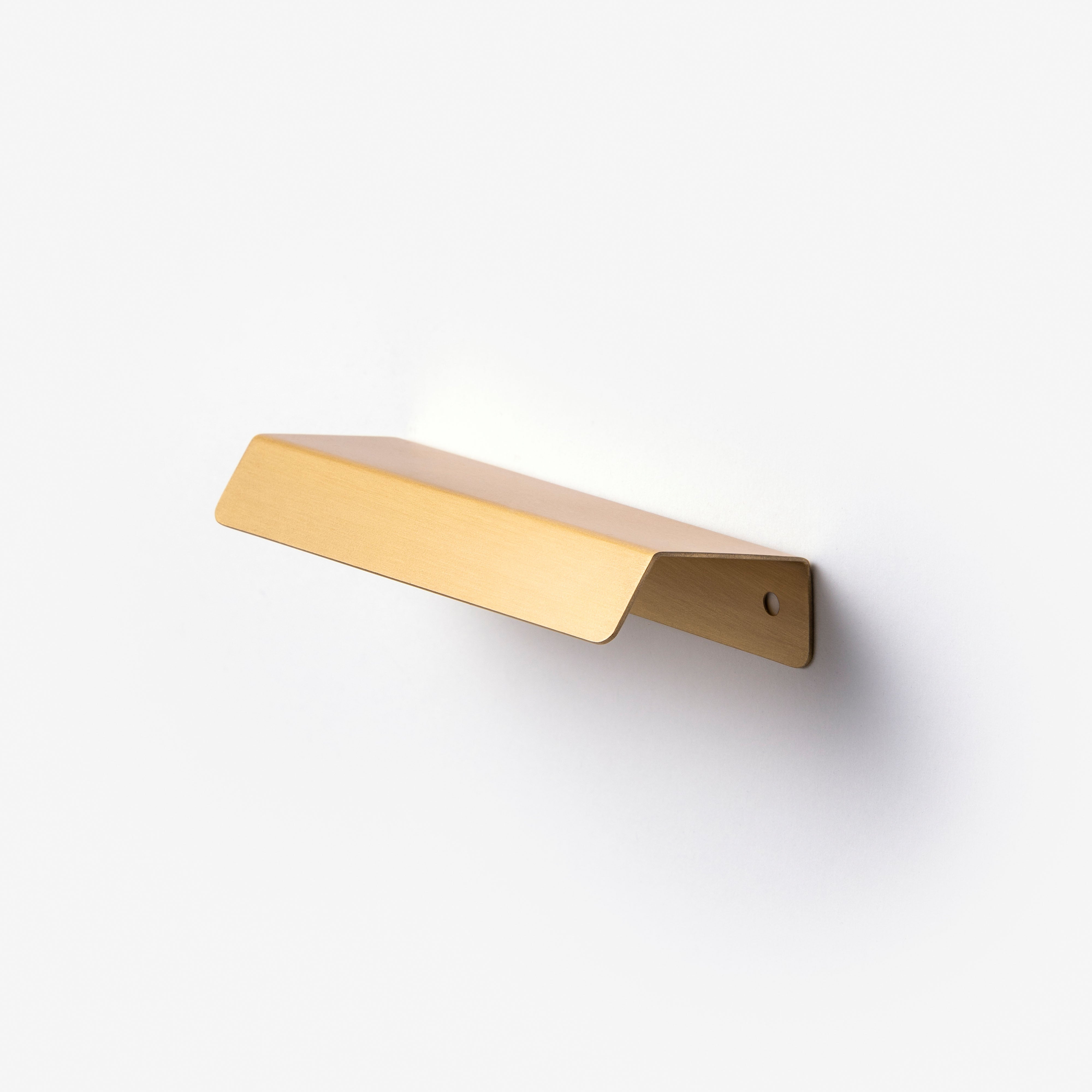 The Cut – Handtag, Mässing - Freya Home