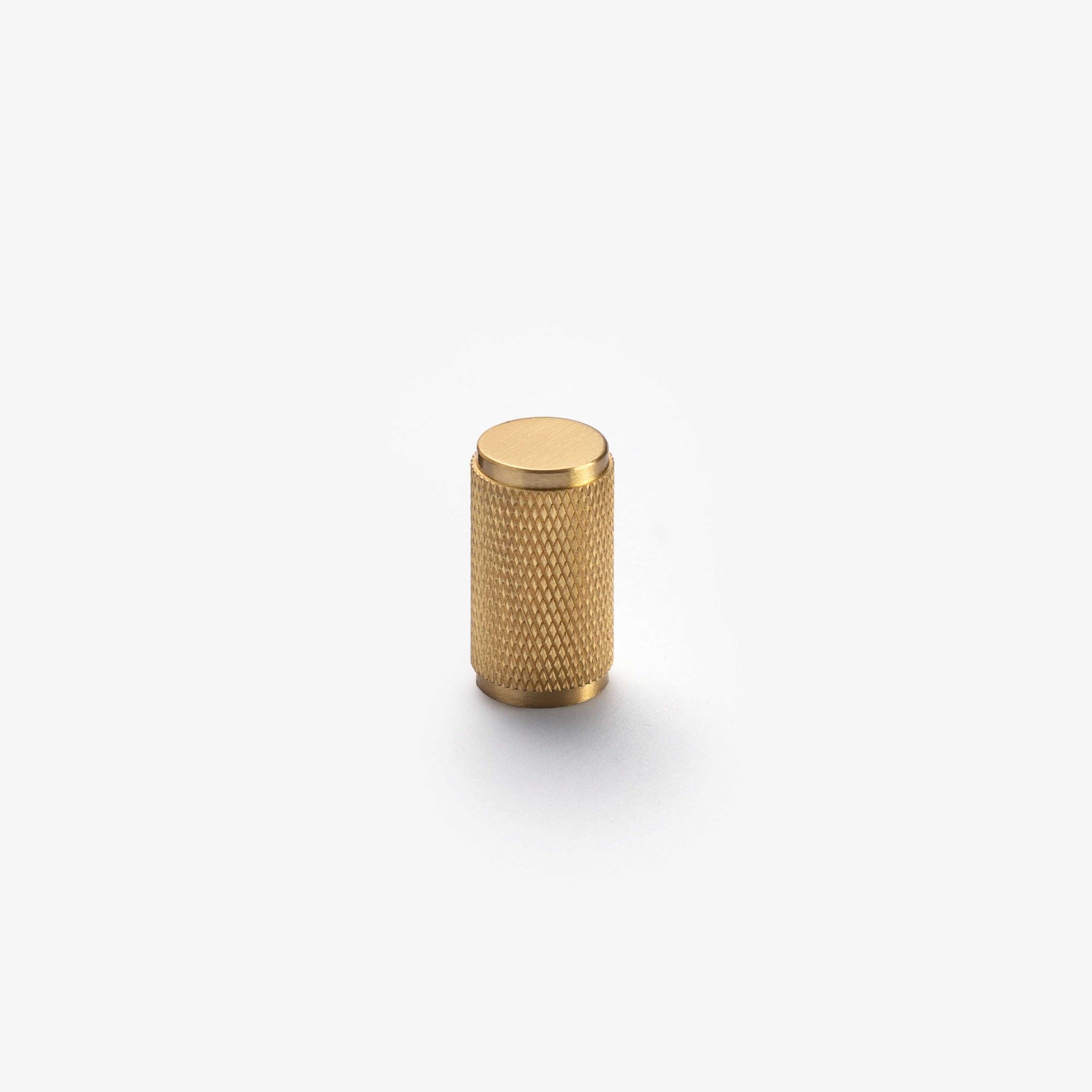 The Stereo – Knopp, Mässing, Lättrad - Freya Home